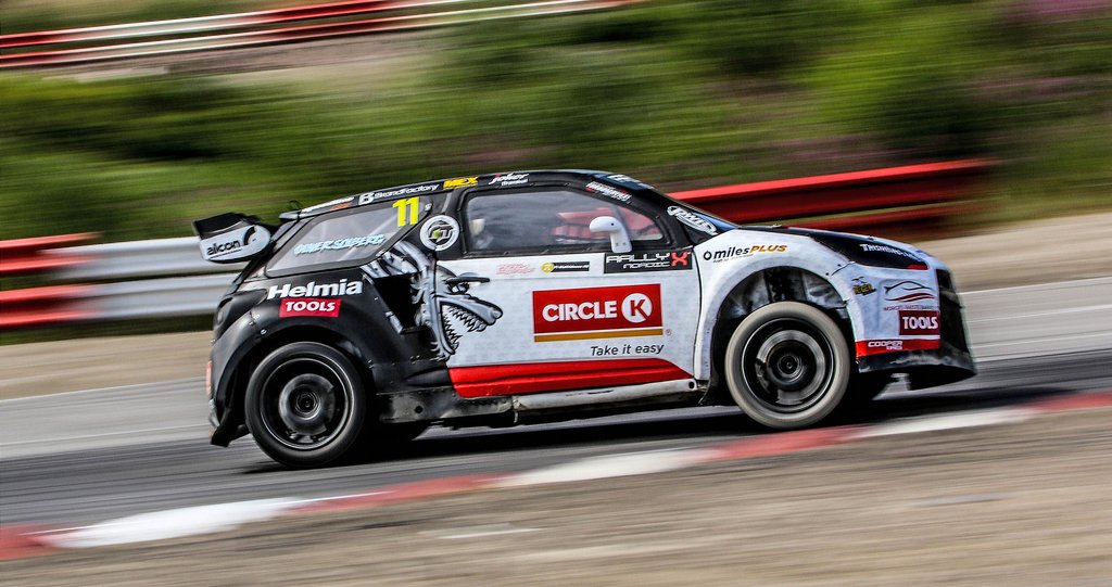Forude venter Oliver Solberg en spændende motorsports-karriere